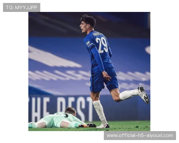 切尔西快速轮转配合流畅，哈弗茨中路推射命中